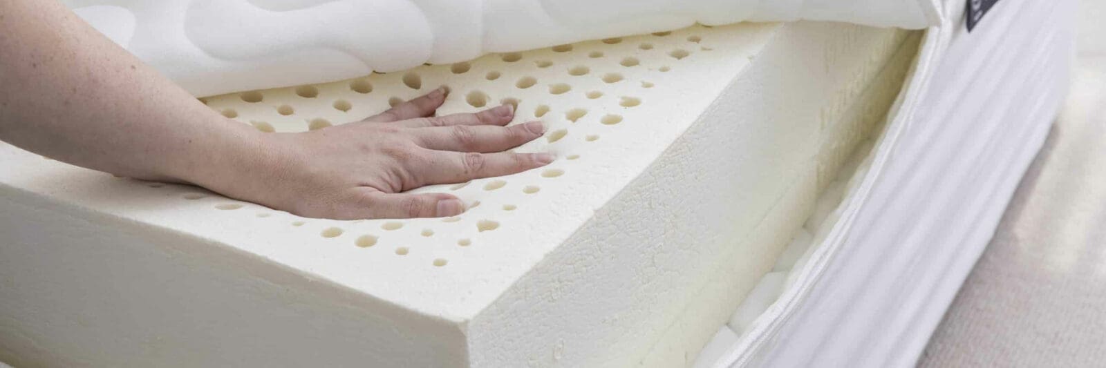 medium latex mattress blog header banner